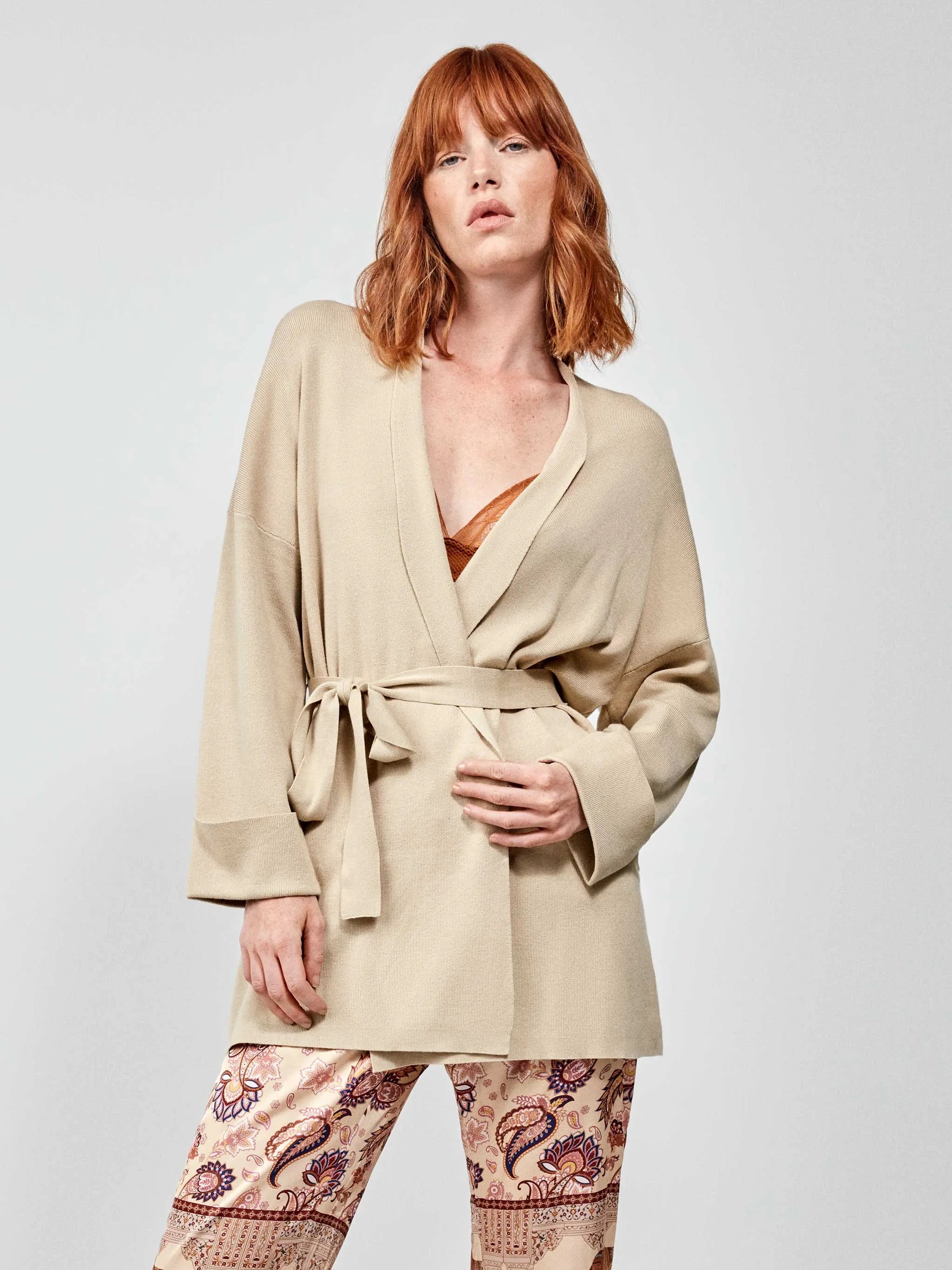 #Color_BEIGE