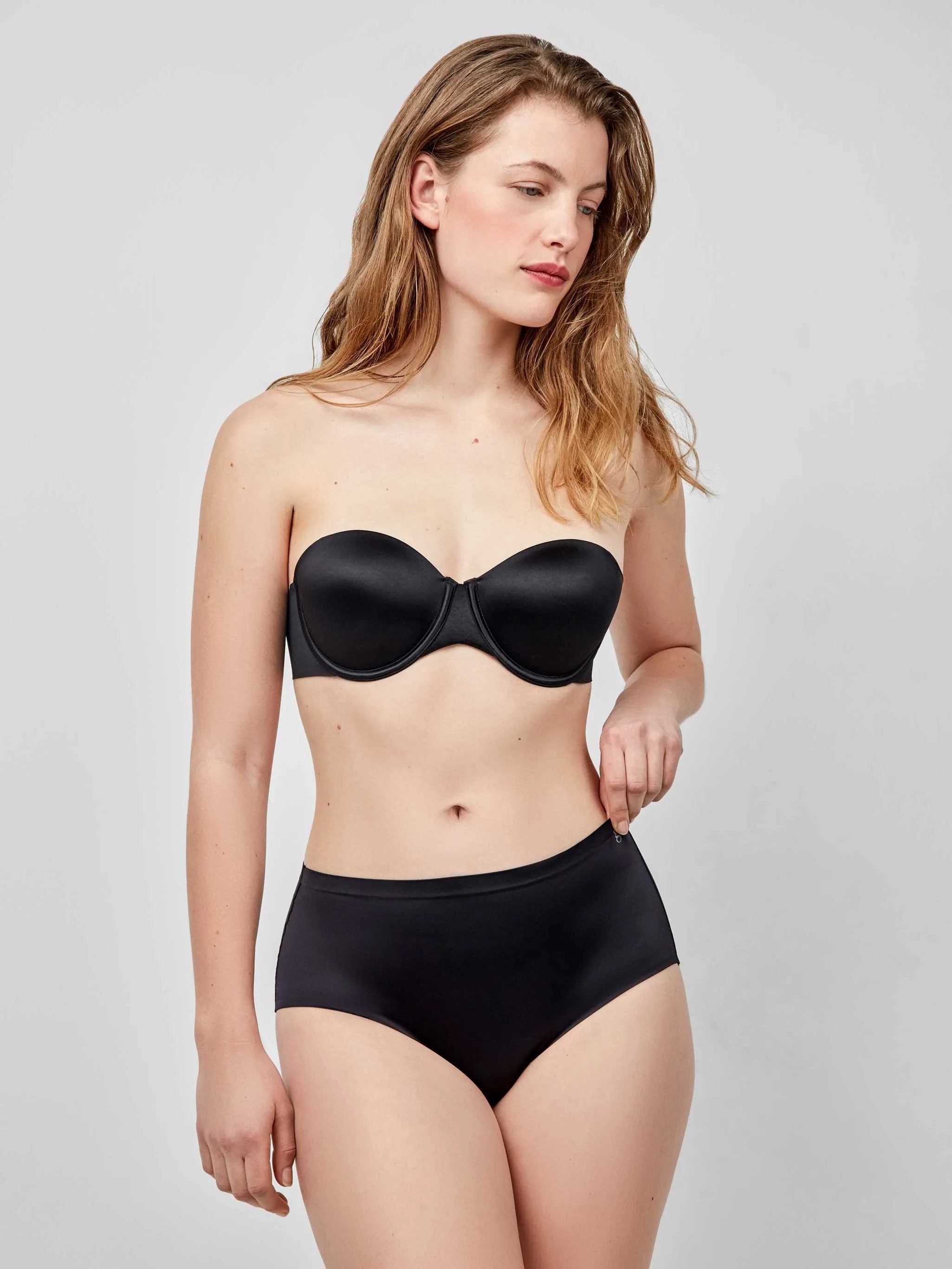 #Color_NEGRO