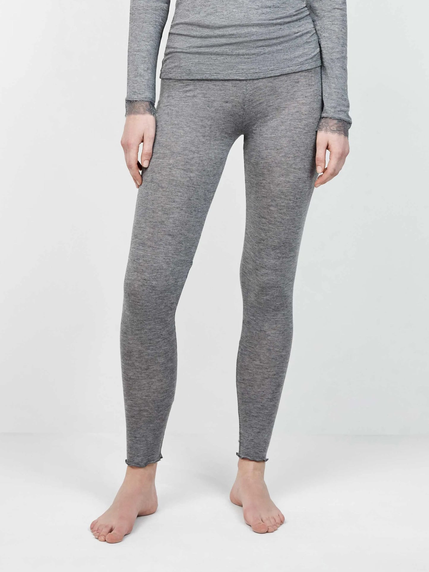 #Color_GRIS