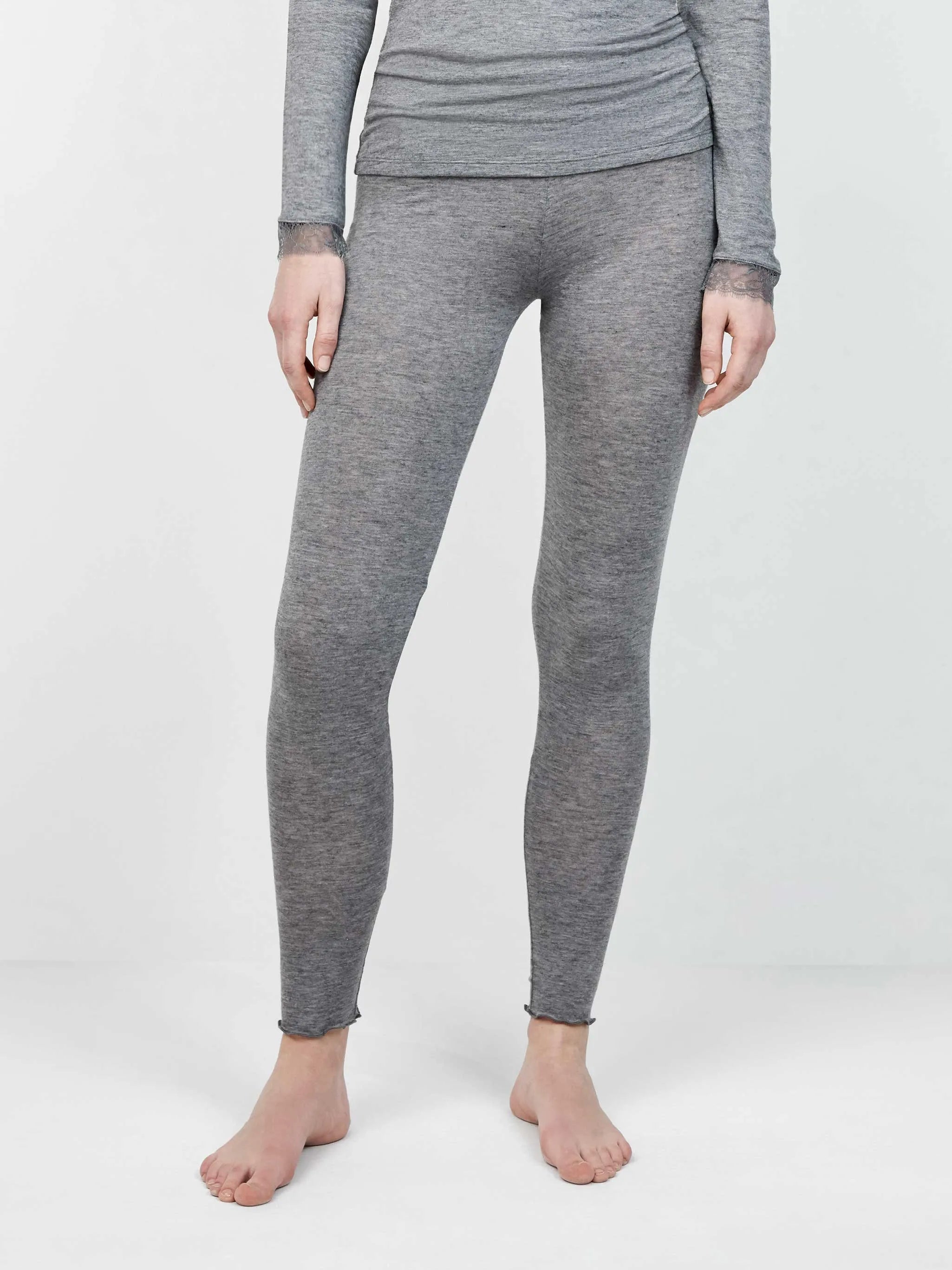 #Color_GRIS