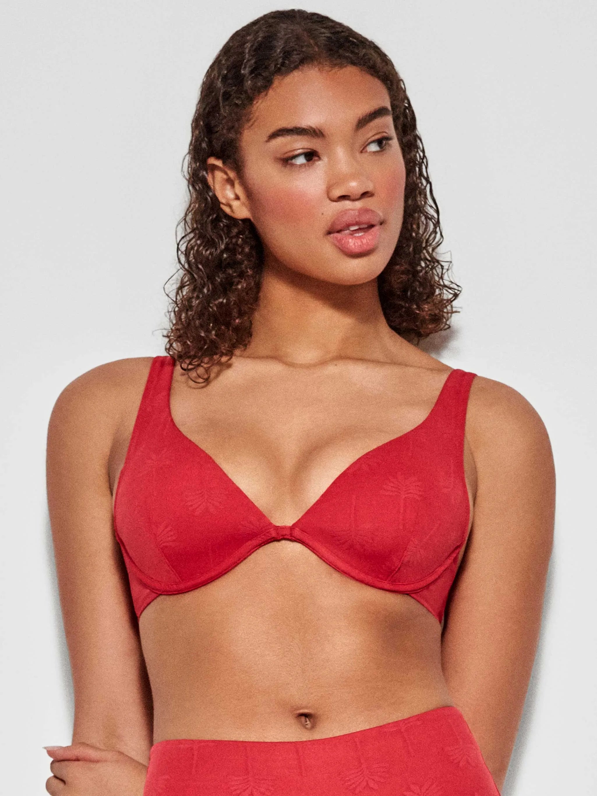 #Color_ROJO