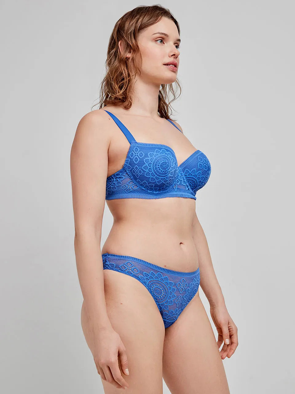 #Couleur bleu marine