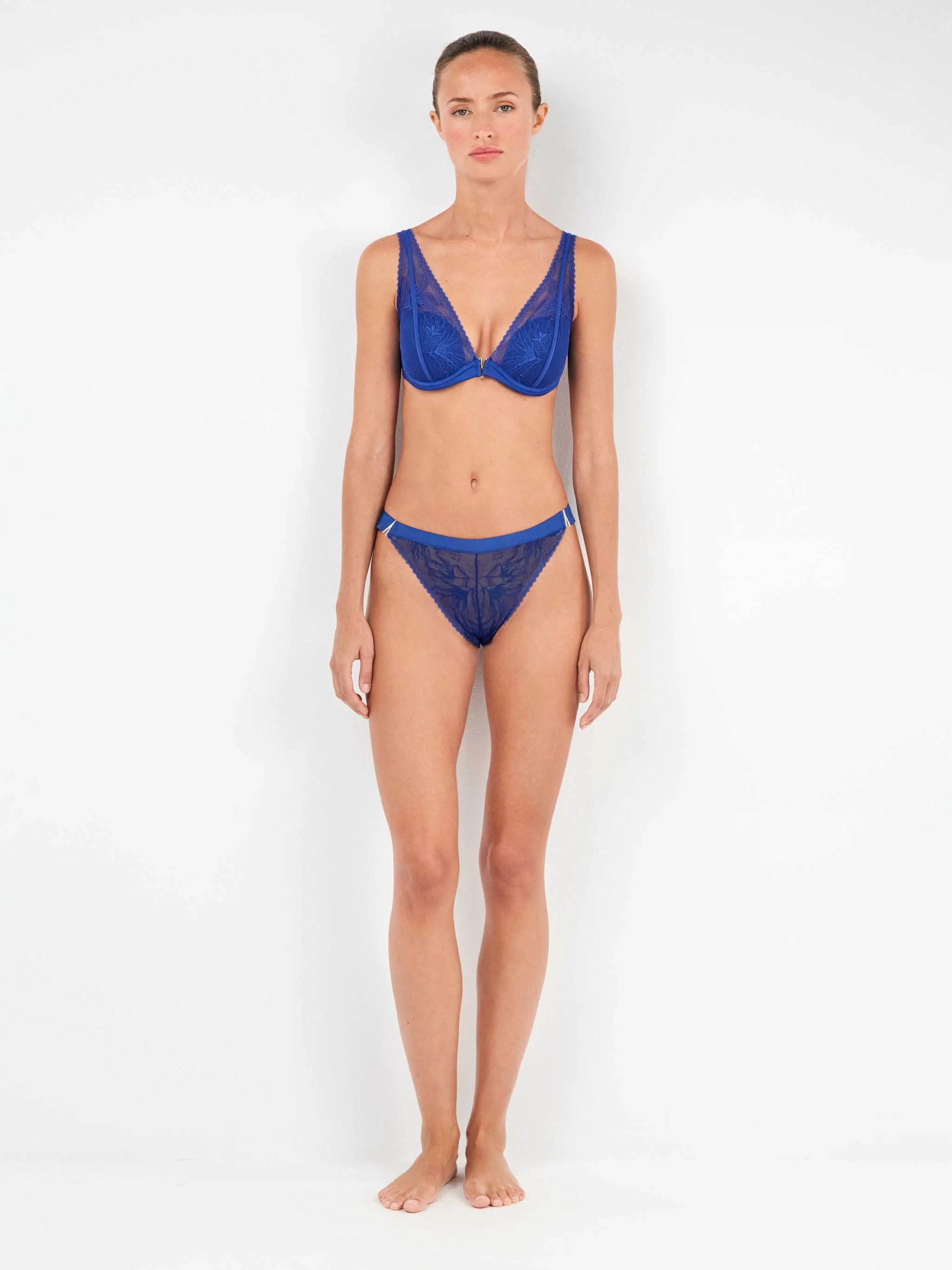 #Couleur bleu marine