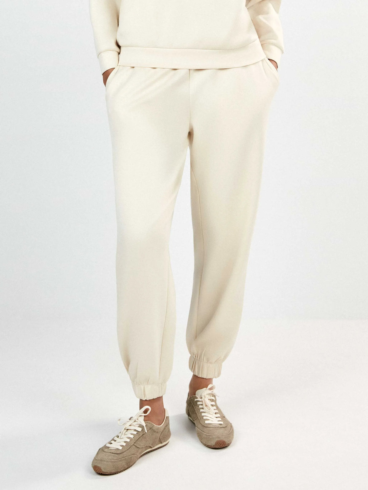 #Color_BEIGE