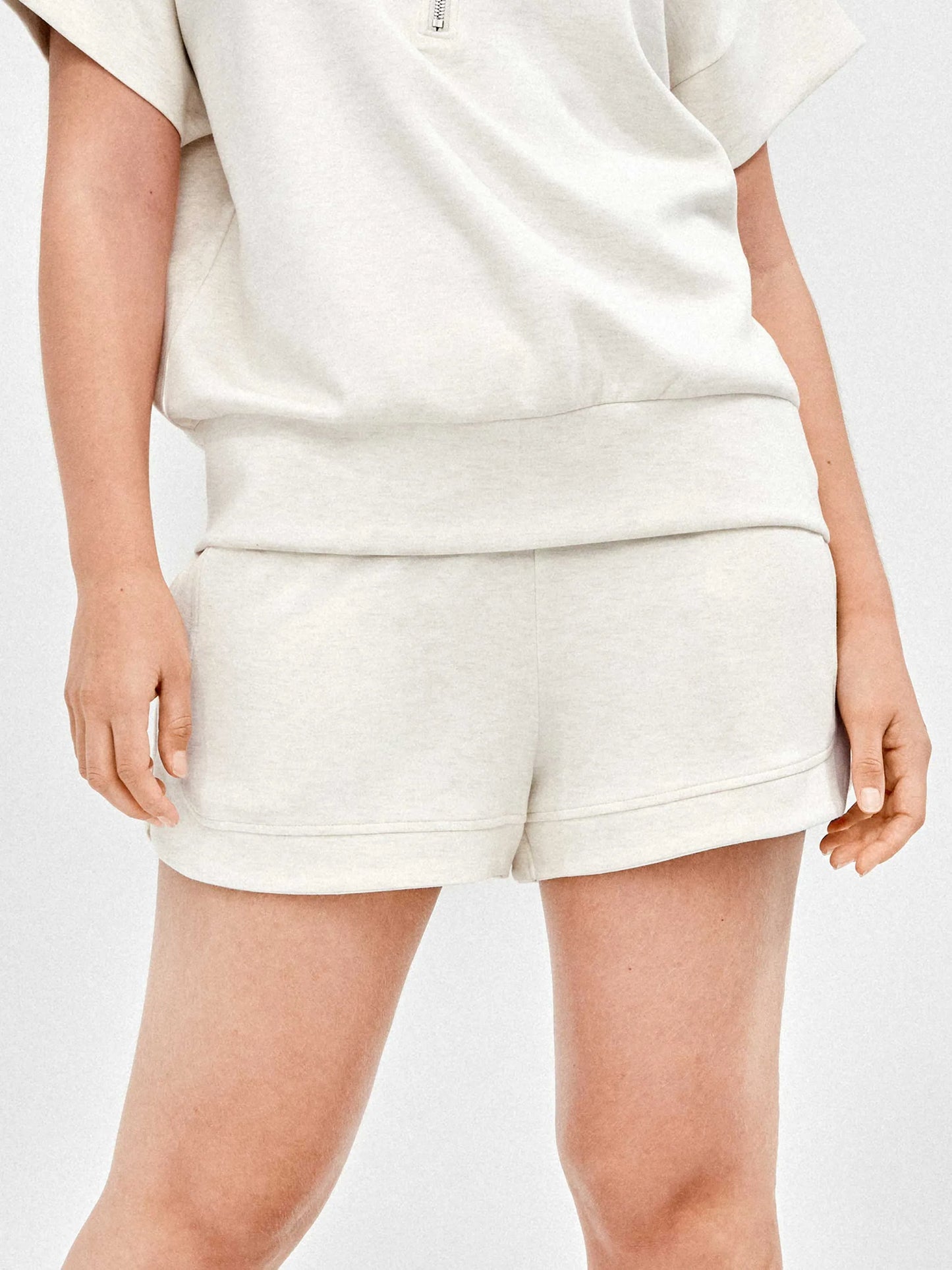 #Color_BEIGE