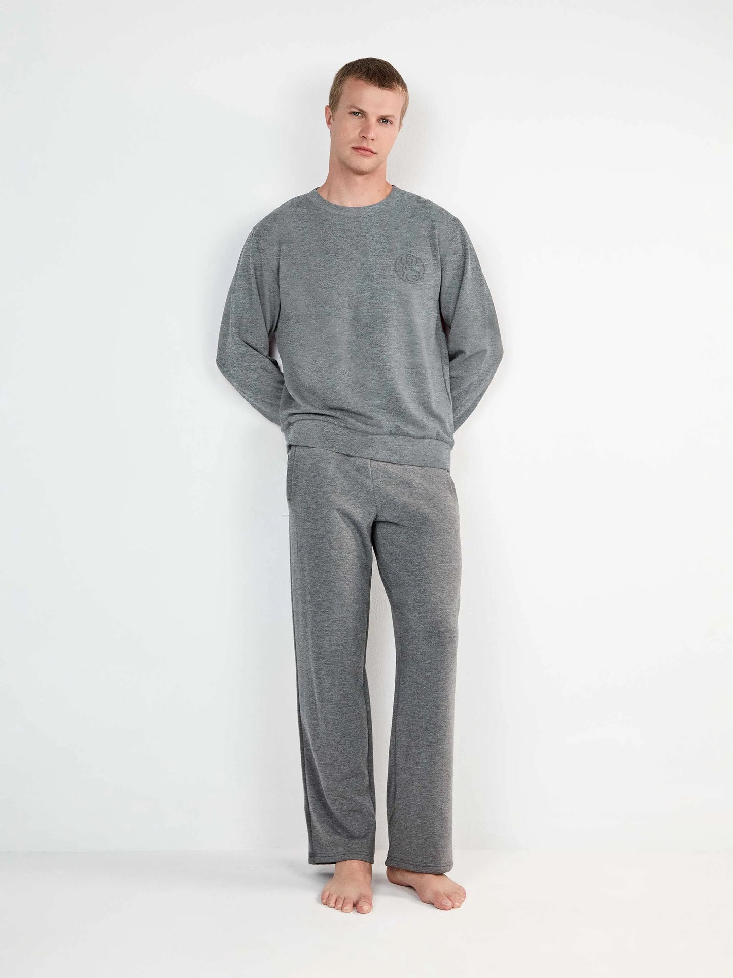 #Color_GRIS VIGORÉ