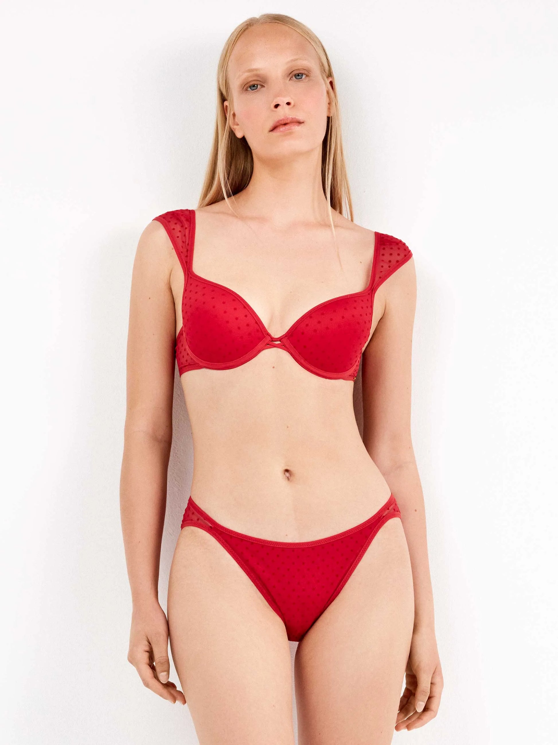#Color_ROJO